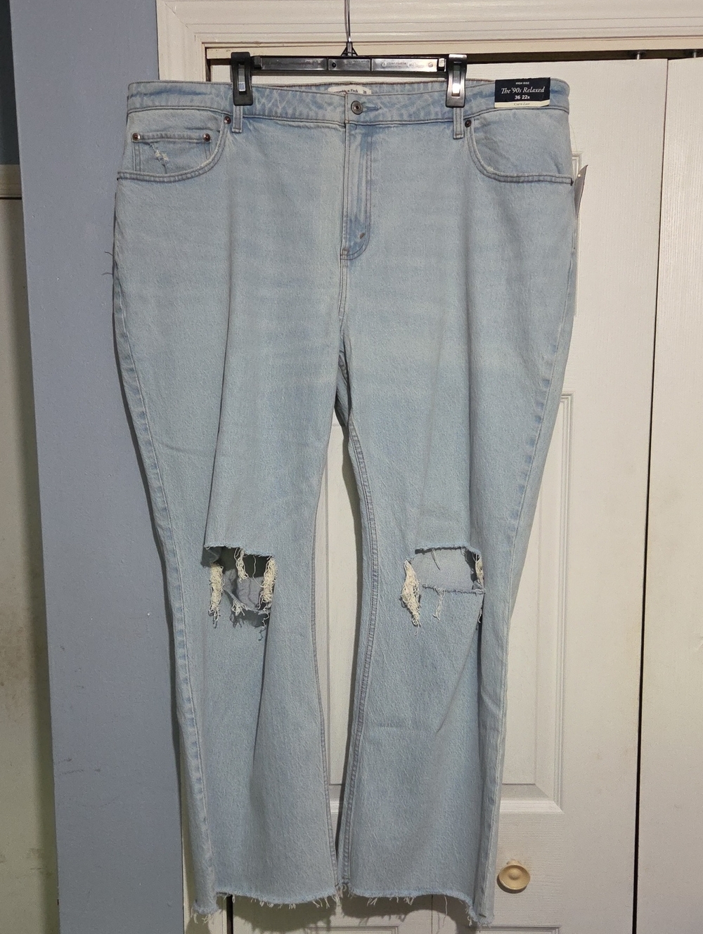 Abercrombie & Fitch Curve Love High Rise 90's Relaxed  Distressed Jeans